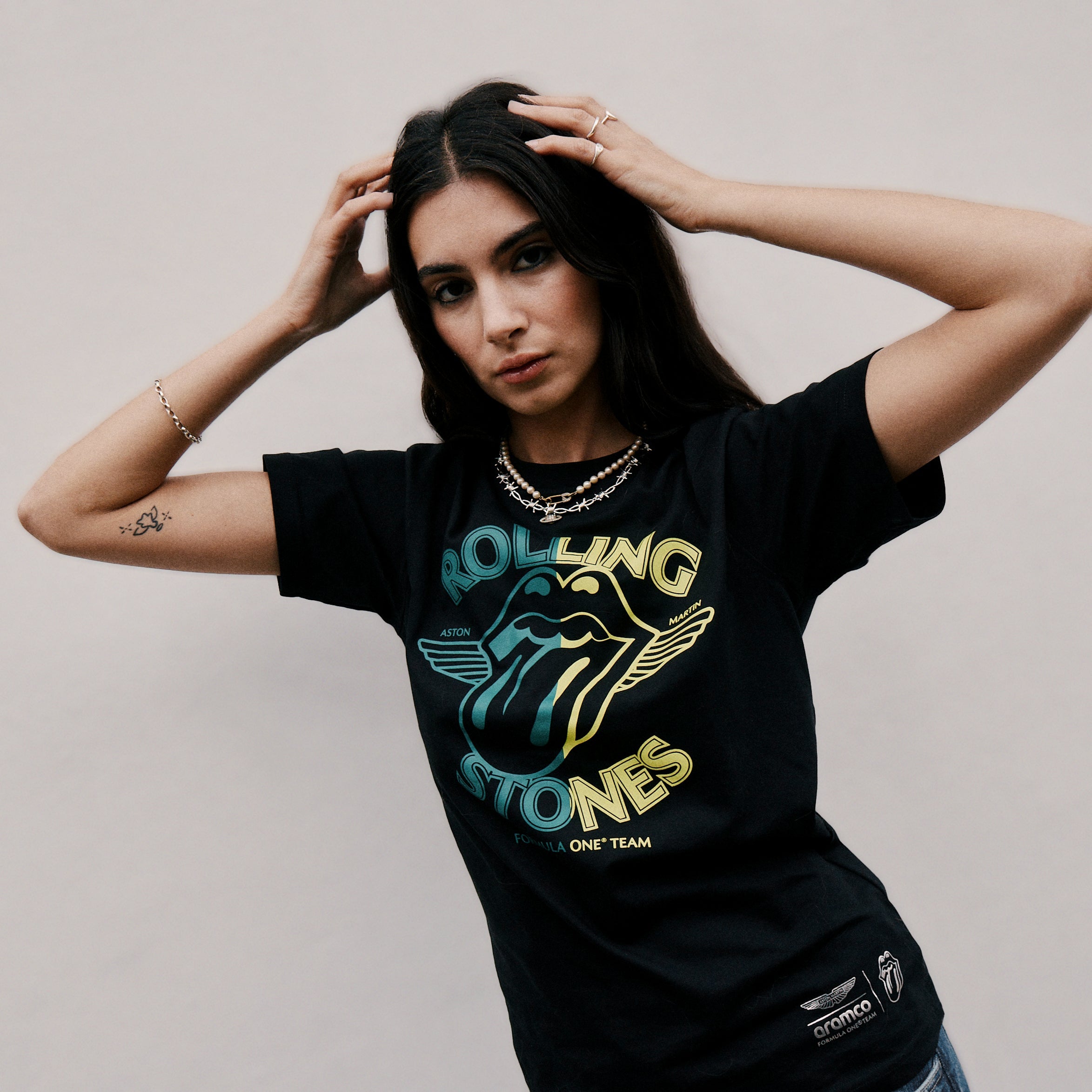 ASTON MARTIN Aramco F1 X ROLLING STONES TEE Model 1