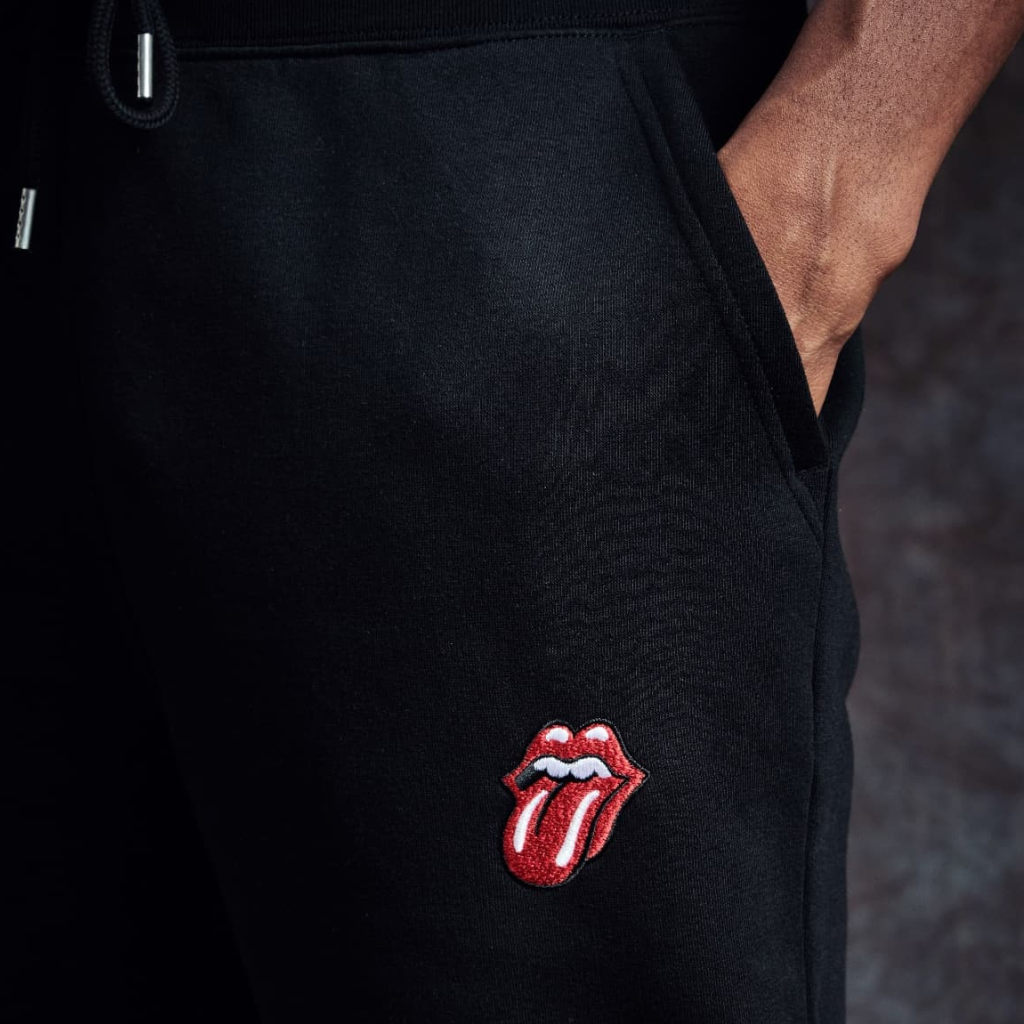 Classic Tongue Sweatpants detail