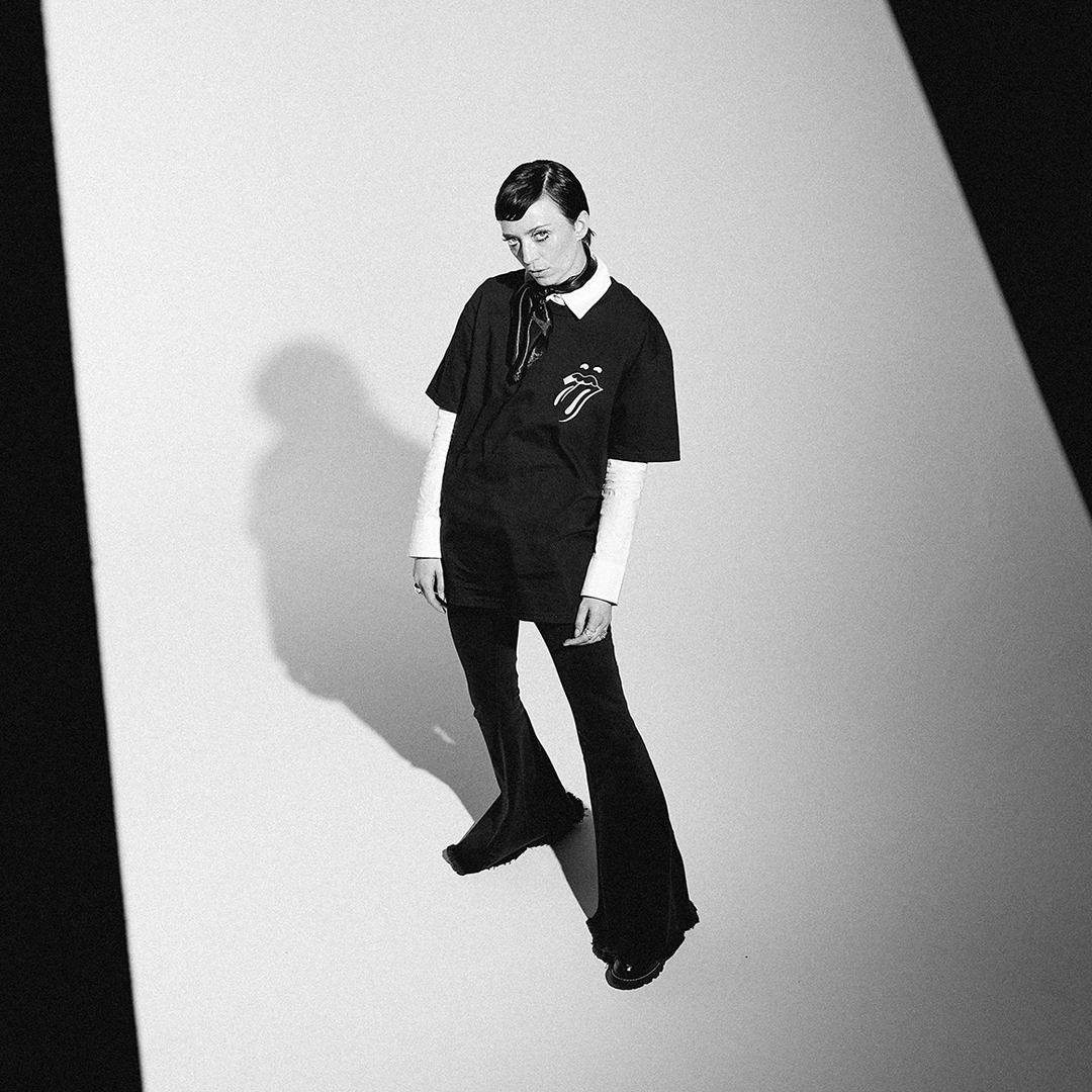 Paint It Black Tongue Outline T-shirt