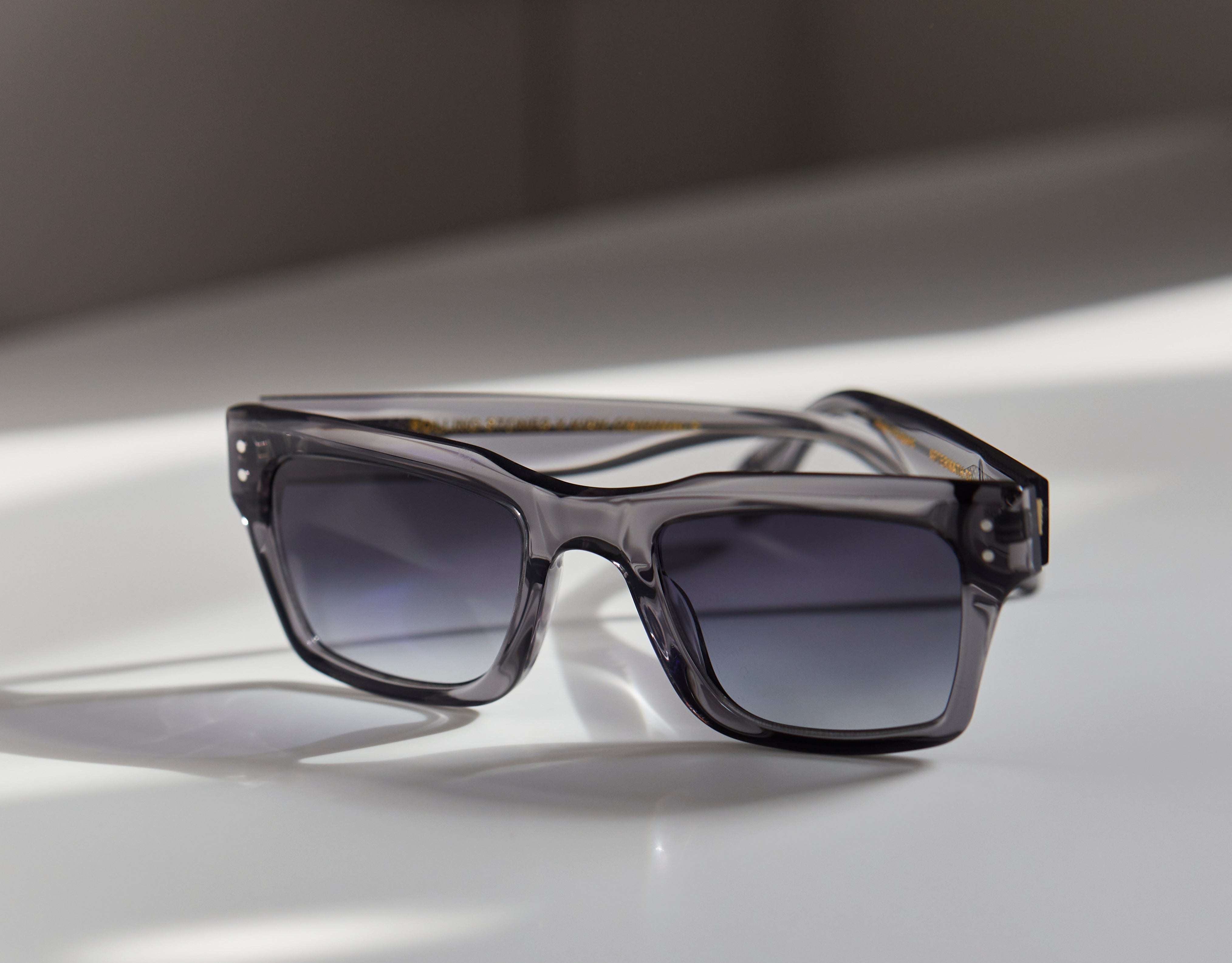 Stones x KIRK – Aftermath The 60’s Icon Smoke Grey 4