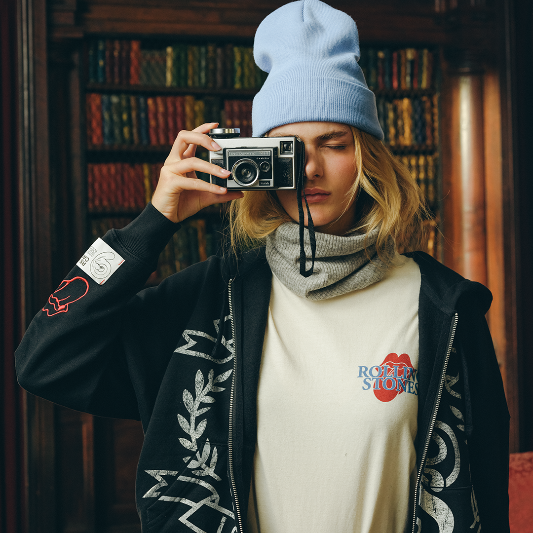 RS No. 9 Crest Zip Up Hoodie Model