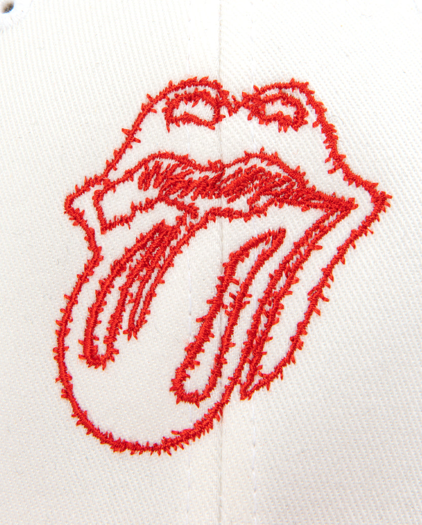 Embroidered Logo Contrast Cap Logo Detail