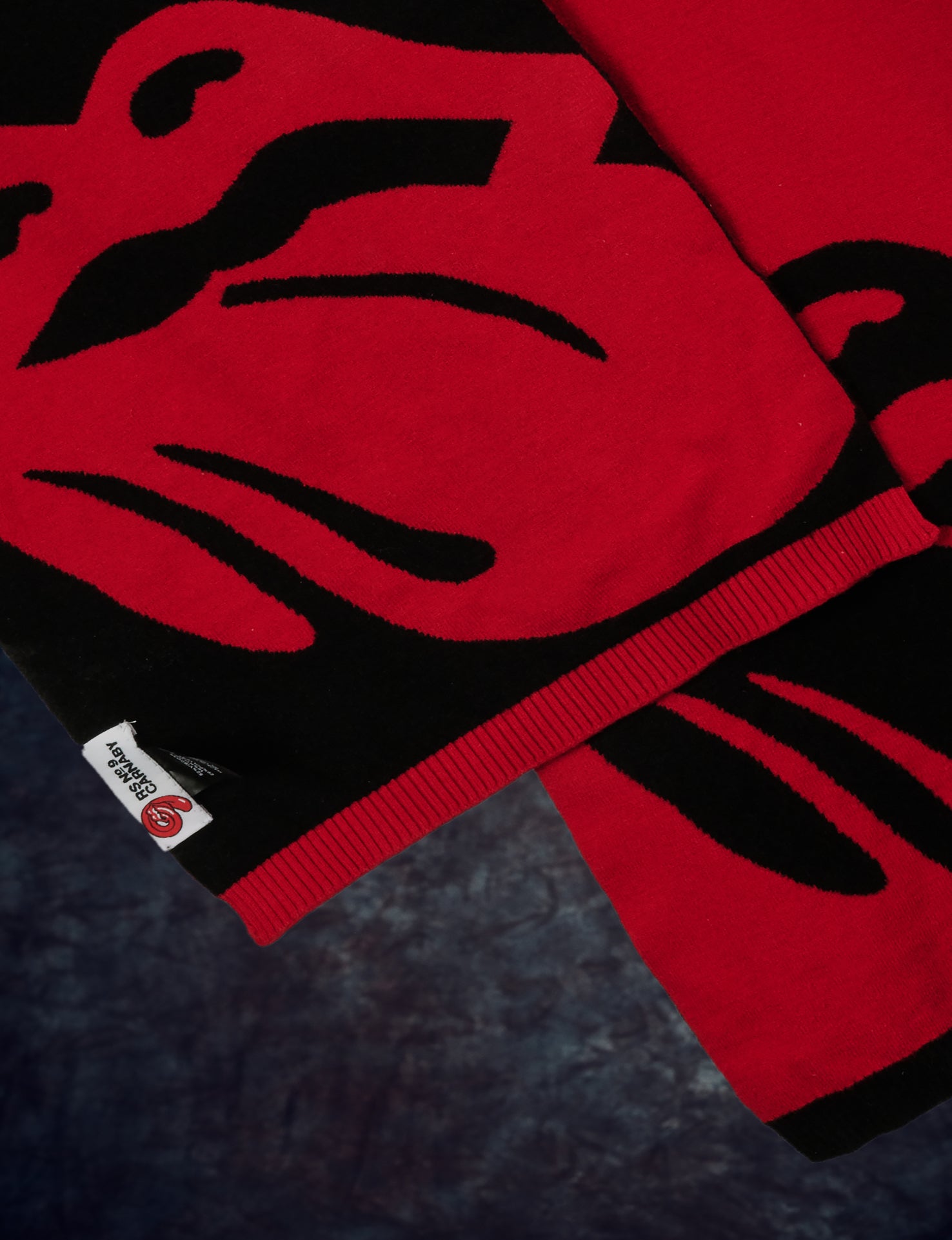 No9 Carnaby Knit Tongue Scarf